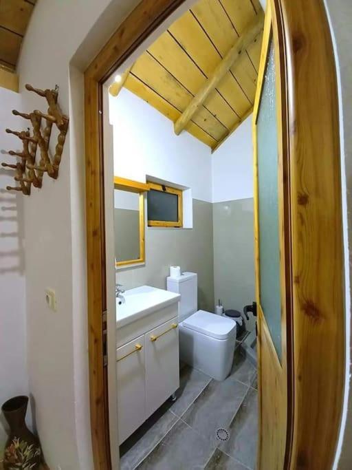 Bujtina Peshtan Guesthouse&Camping Tepelene Exterior photo