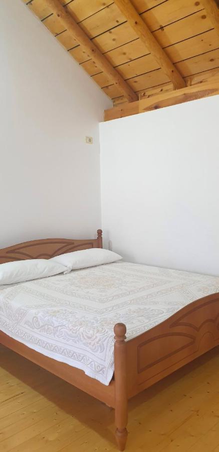 Bujtina Peshtan Guesthouse&Camping Tepelene Exterior photo